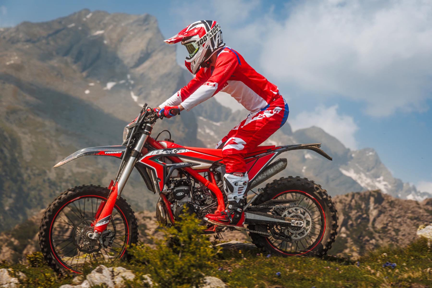 Beta_X-Trainer_2026_05.jpg